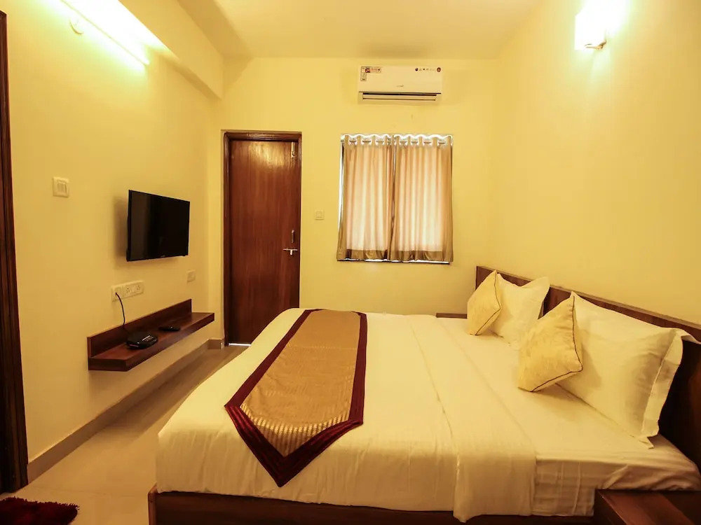 OYO 9890 Home 2BHK With Pool Vagator Beach