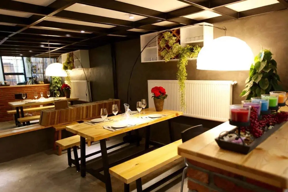JY Distributed Theme Hotel Apartment