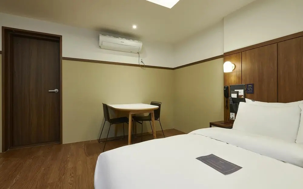 Seosan Lake Park Just Sleep Hotel