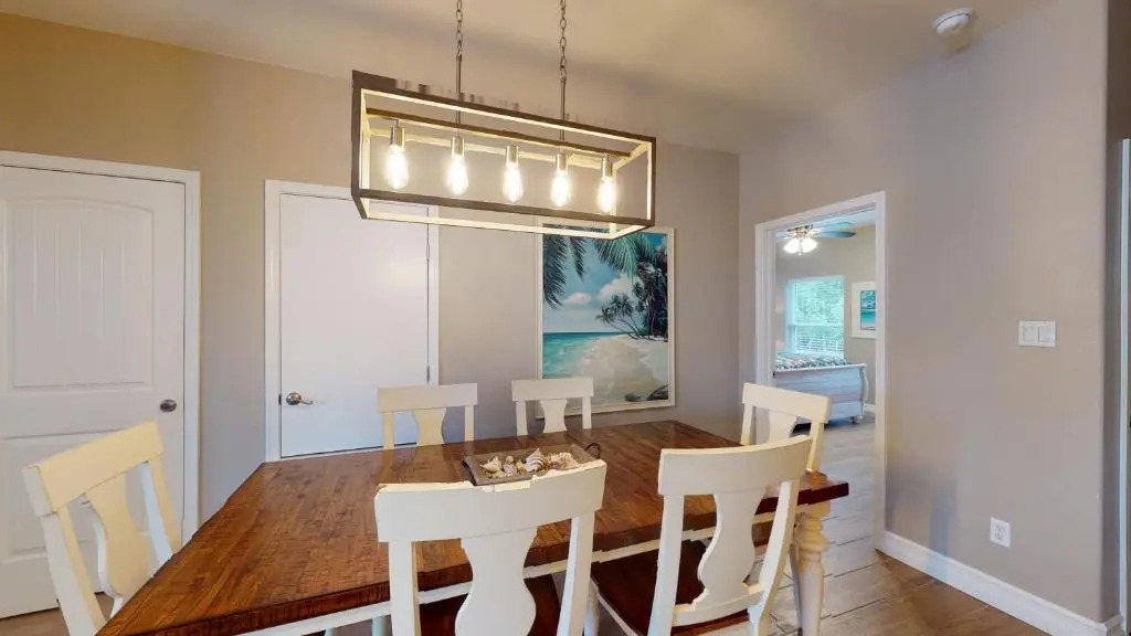 CDR109 Salt Therapy 3 bedroom 3 bath Newly Remodeled, BEACH home with Shared POOL
