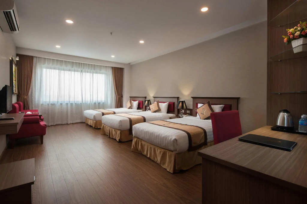 Royal Palace Hotel