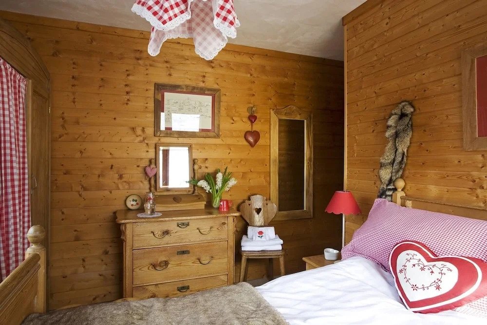 Aravis Holidays 7 Bedroom Chalet