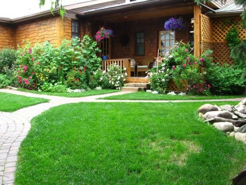 Tending Gardens B&B