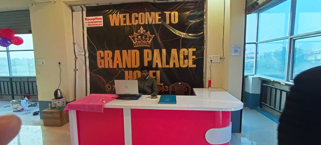 SPOT ON Grand Palace Hotel