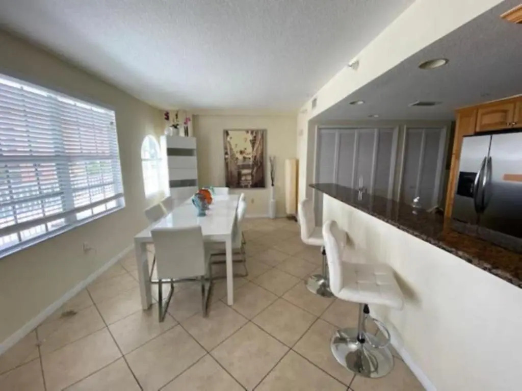 OCEANVIEW LARGE DREAM CONDO WITH 2BD/2B in CLEARWATER BEACH