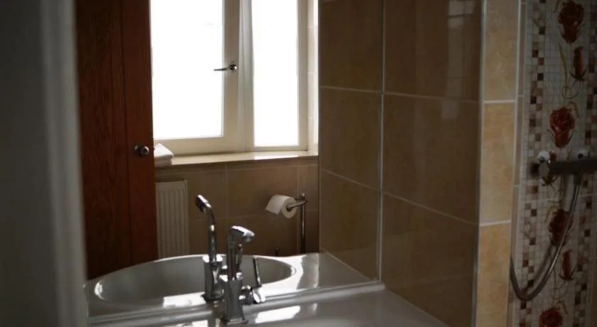 DUBLIN AIRPORT BEAUMONT HOSPITAL Maries Bed and Breakfast