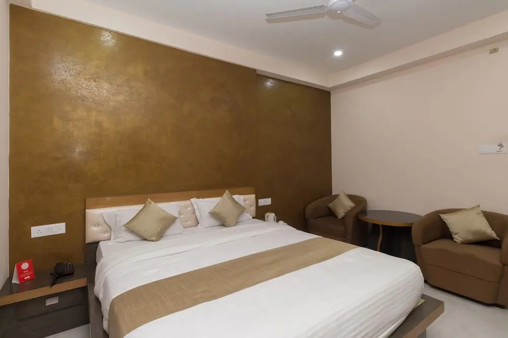OYO 9909 The Saad Hotel