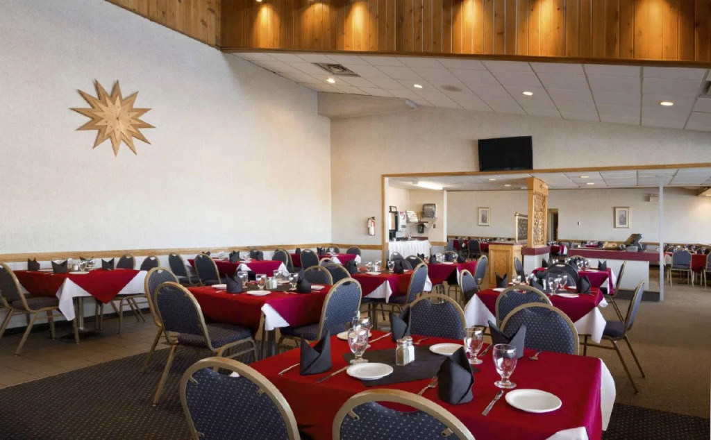 Northern Star Hotel & Convention Center