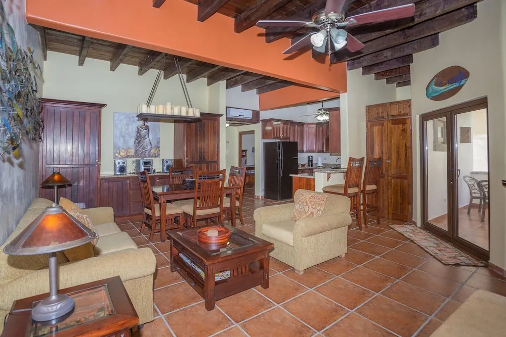 Caribbean Breeze 5b - 2 Br Apts