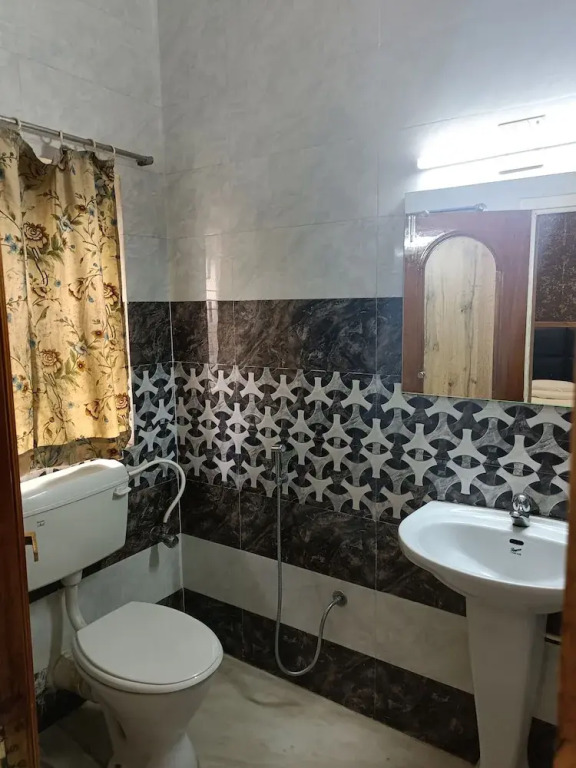 HOTEL SUDAKSHINA by ROH