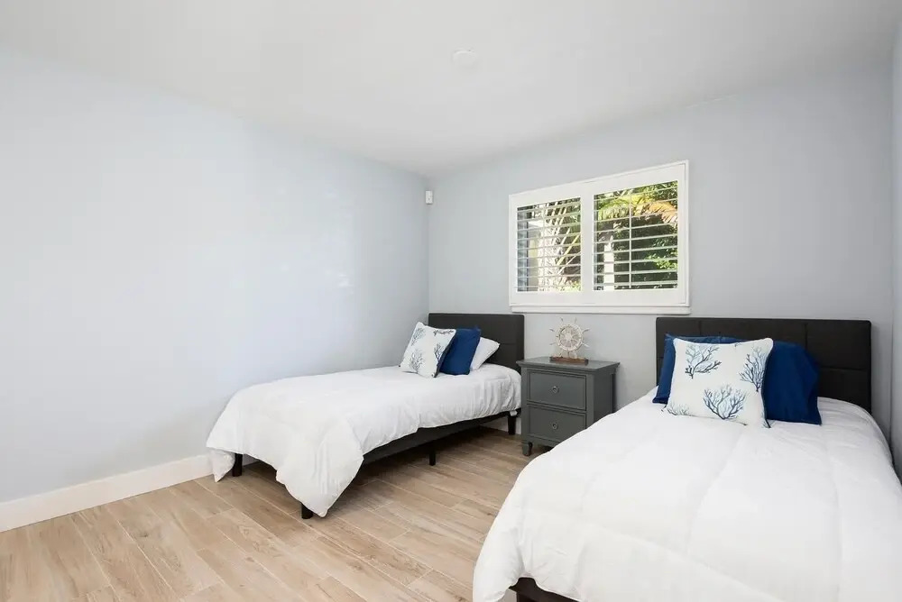 Water Front Private Pool Spa Home With Boat Docking Available 4 Bedroom Home by RedAwning