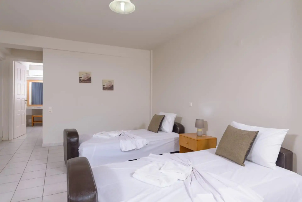 CHC Ares Apartment