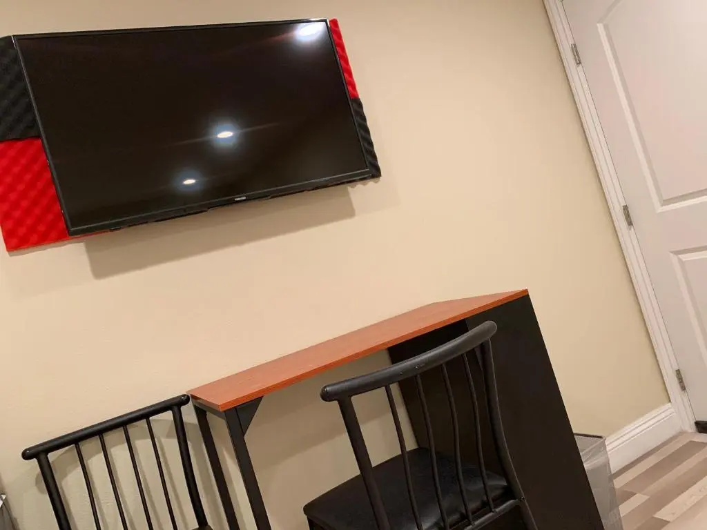 Lovely Room in Private House near Disneyland