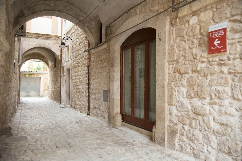 Palazzetto Arco Antico