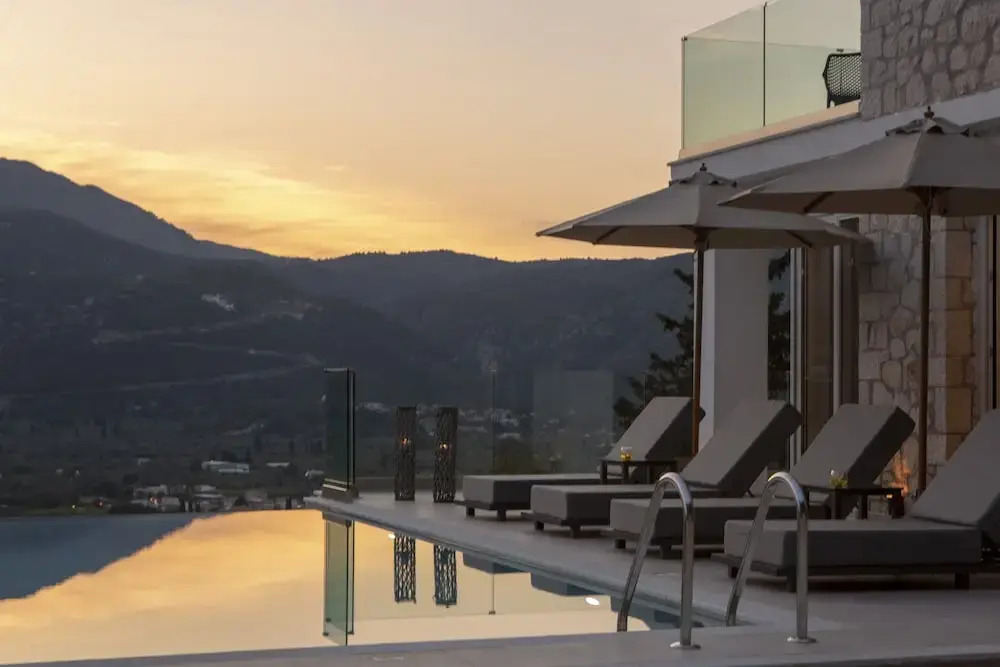 MAJESTIC VILLAS