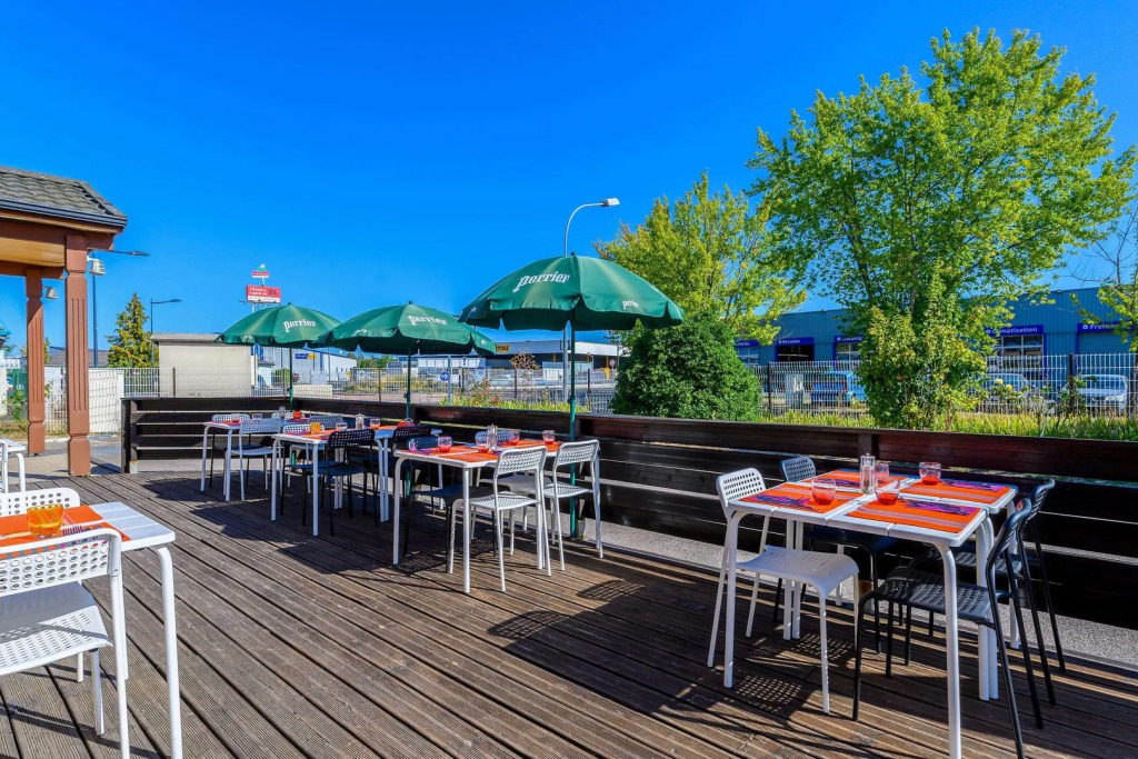 FH Confort Hotel Orléans Comet