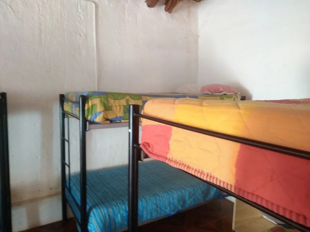 Yaalir At'mu - Hostel
