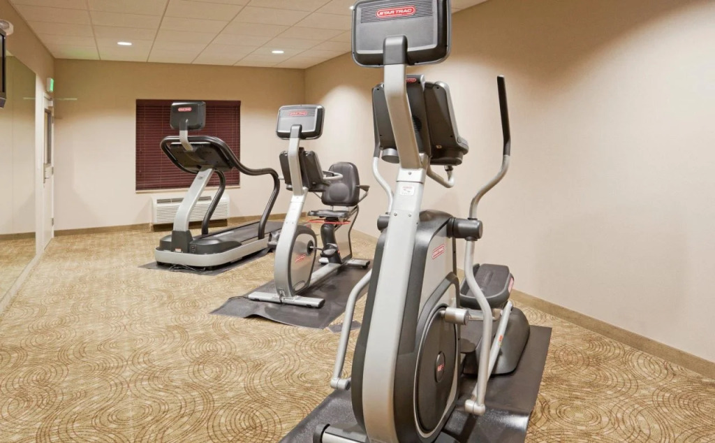 Holiday Inn Express & Suites Clovis Fresno Area by IHG