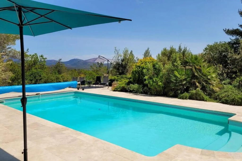 Delightful villa in Prades-sur-Vernazobre with Private Pool