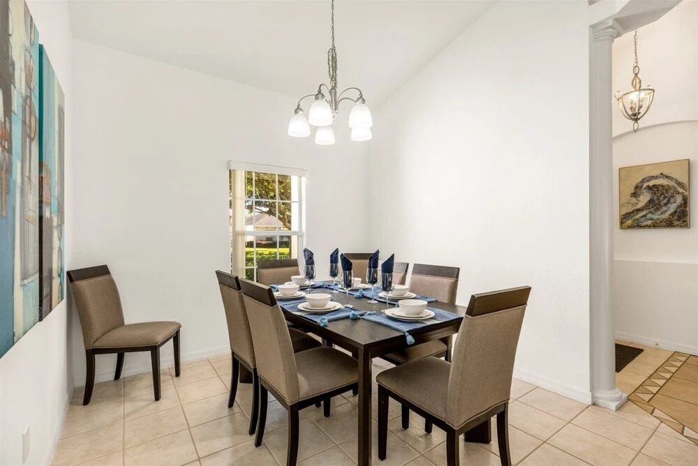 Fabulous 4 bed Home With Private South Facing Pool and spa With Modern Decor - 418