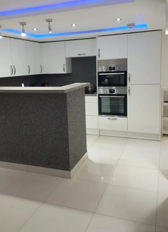 Lovely 2-bed Apartment in Coventry