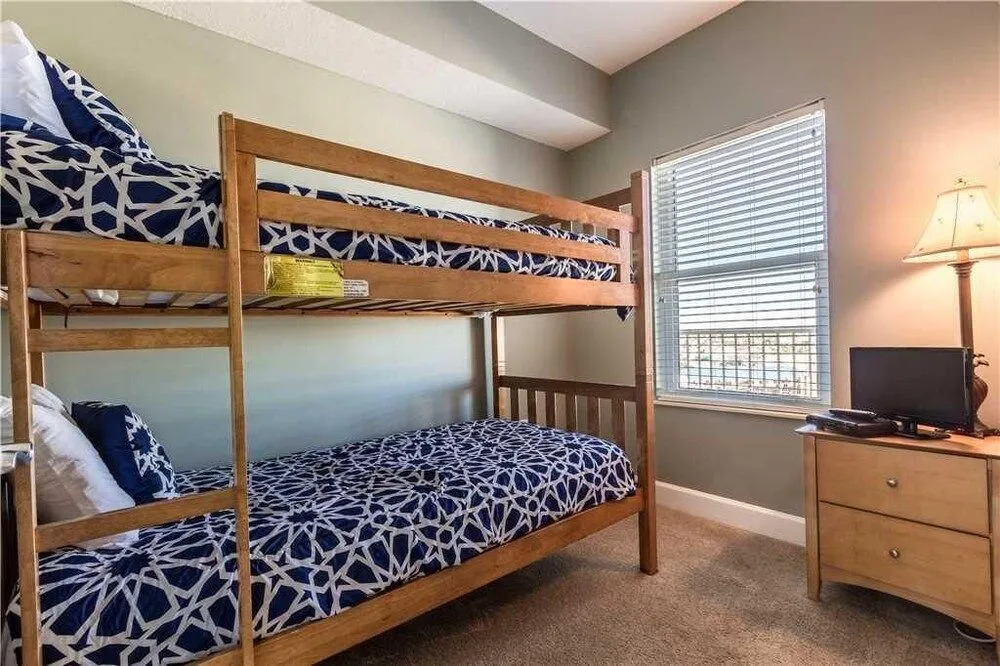 Seawind 1002 - 3 Br condo by RedAwning