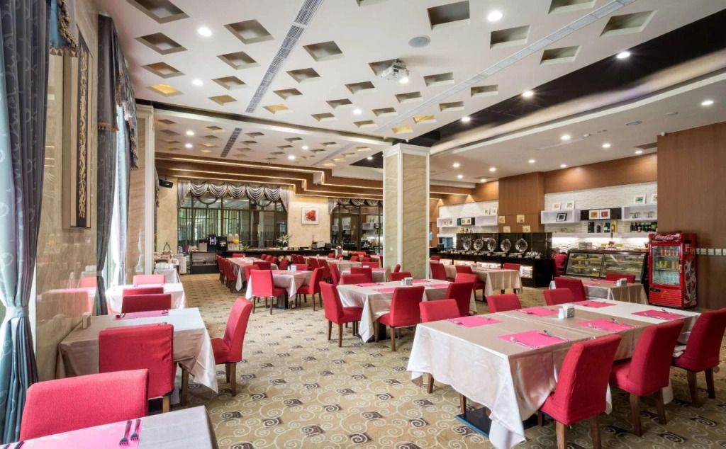Royal Chiayi Hotel