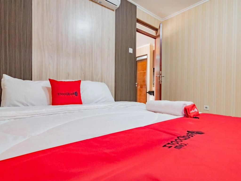 RedDoorz Apartment @ Gateway Pasteur