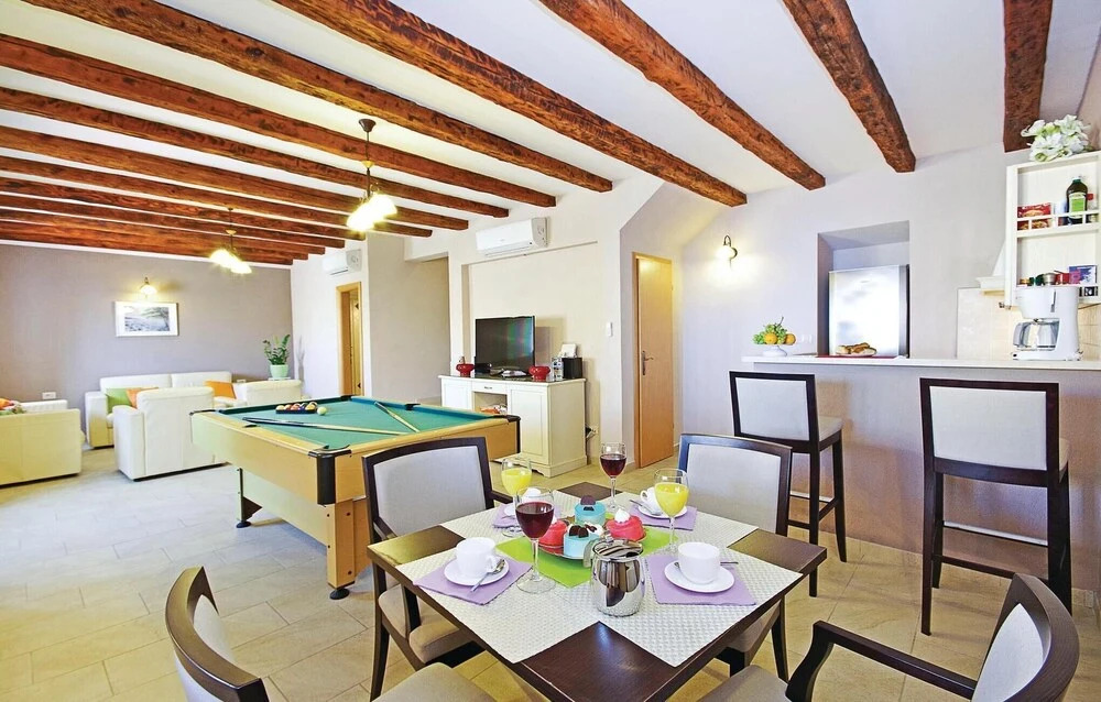 Awesome Home In Trsteno With Sauna