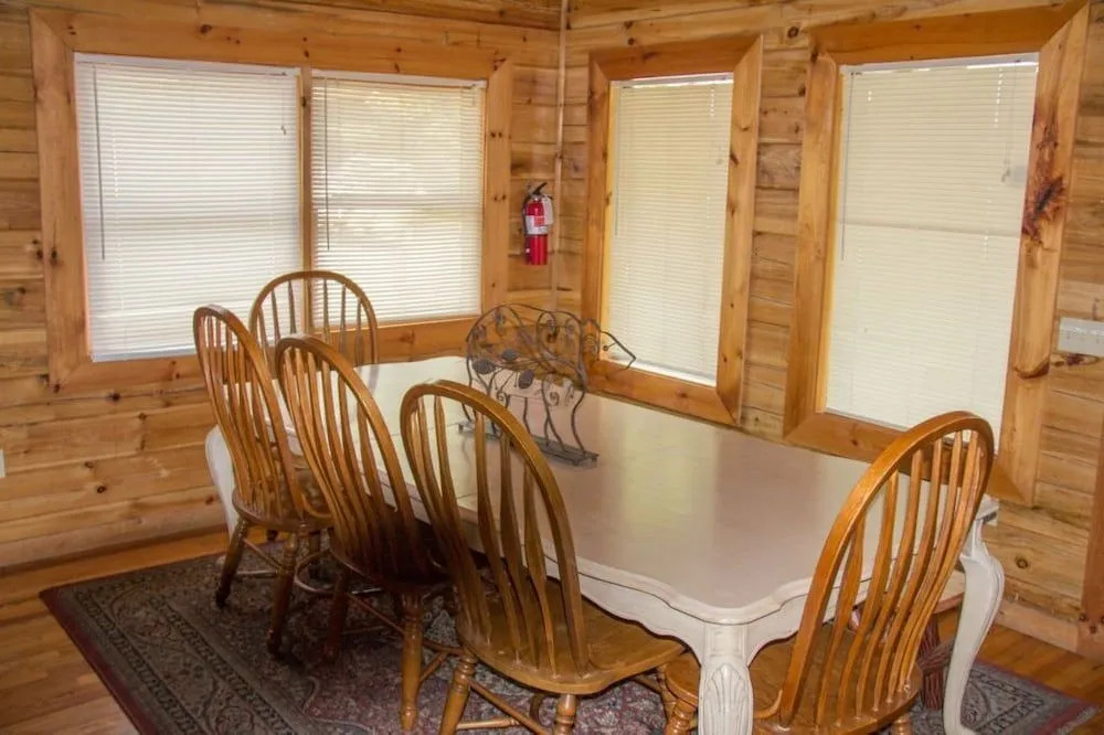 13 Serenity - 6 Br Cabin