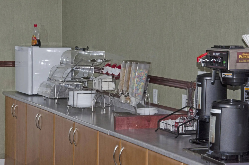 Econo Lodge Inn & Suites Kamloops