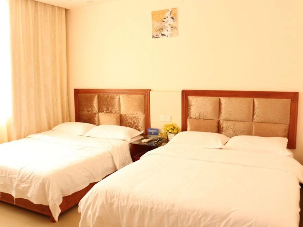Huajun Hotel