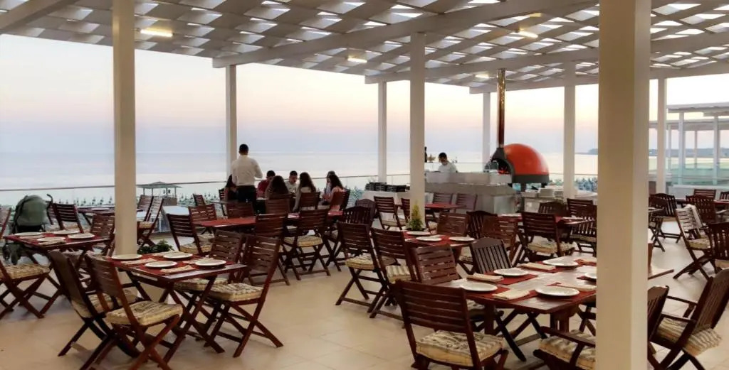 Fishta Hotel & Apartments