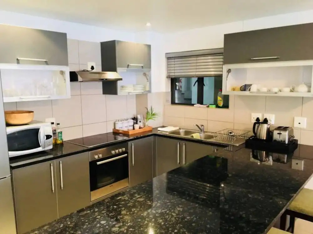 5th Floor - City Center 3bed Central and Spacious