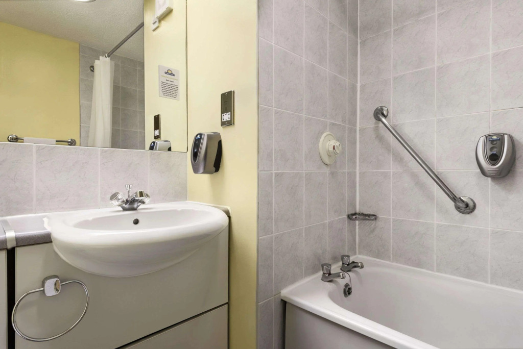 Days Inn Watford Gap