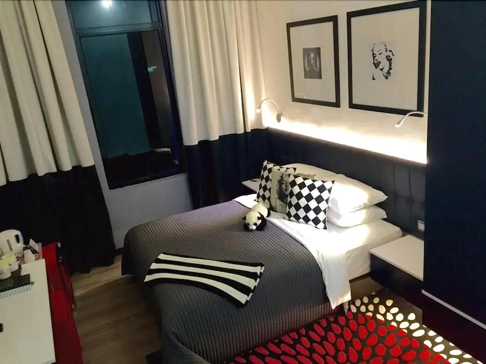 PJ-Luxe Boutique Hotel