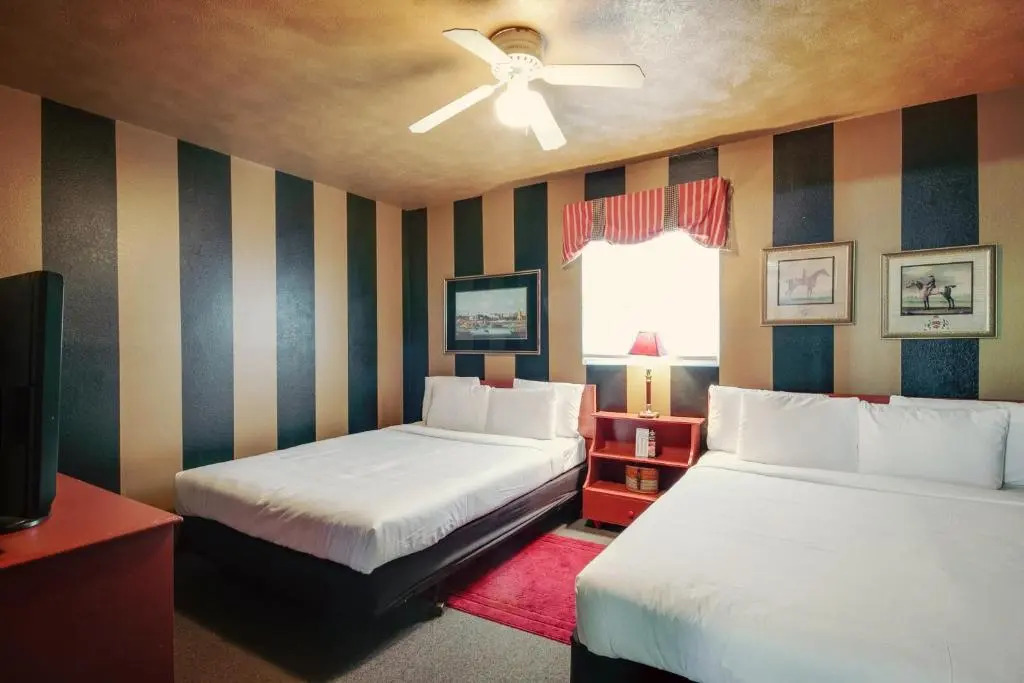 Simmer Motel