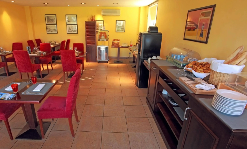 Brit Hotel Toulouse Colomiers - L’Esplanade