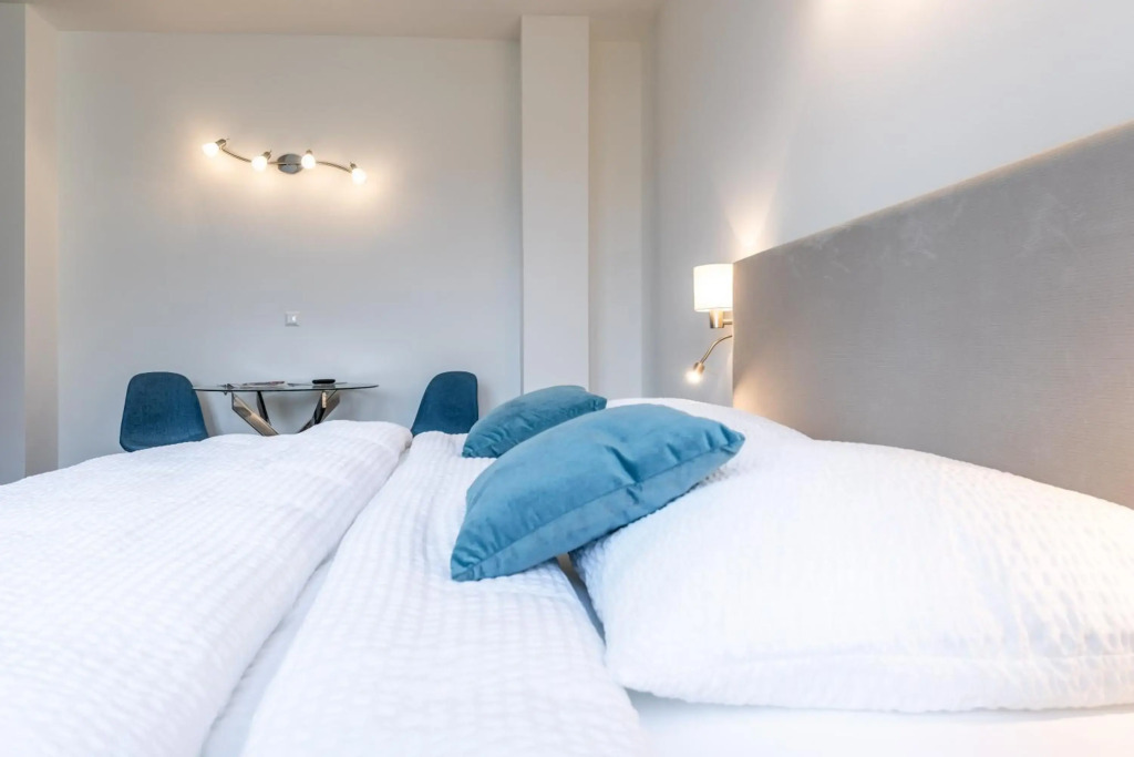 Cube Apartments by Wiener Stadthalle & U3 Metro