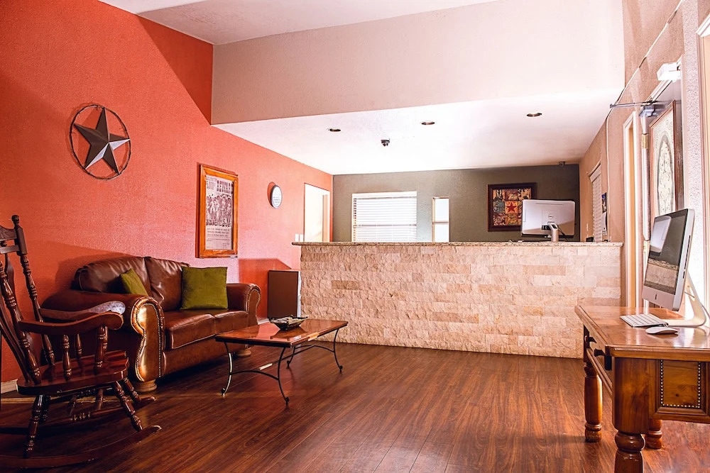 Riata Inn - Presidio