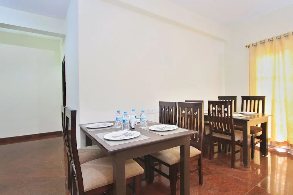 OYO 9748 Hotel Girgaon Palace