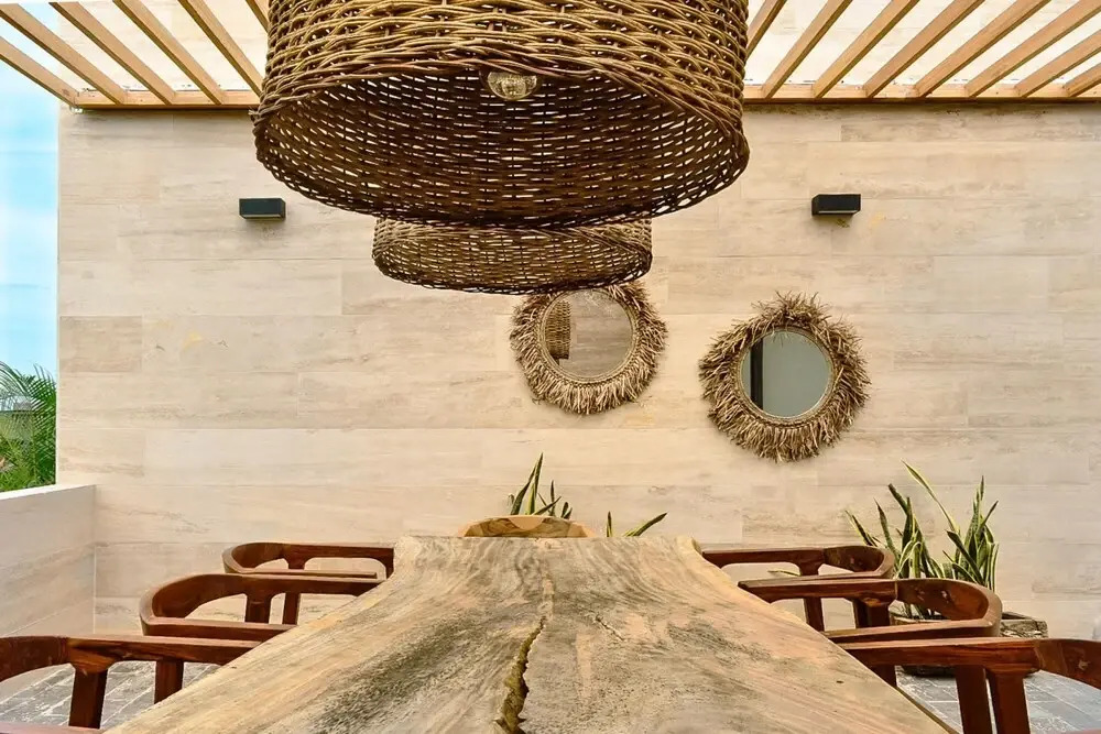 Because Location Really is Everything Gorgeous Penthouse With Fast Beach Access and Free Shuttle to the Beach Club