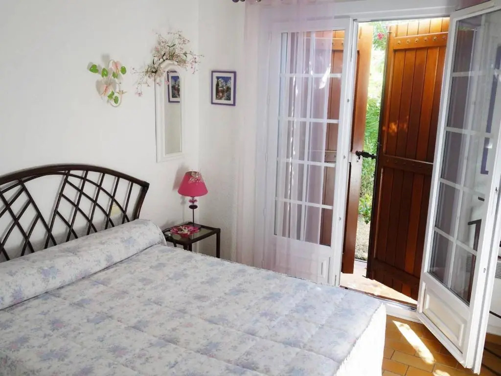 Maison Le Lavandou, 4 pièces, 5 personnes - FR-1-308-94