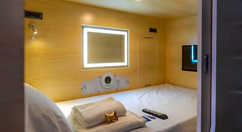 HosteLit