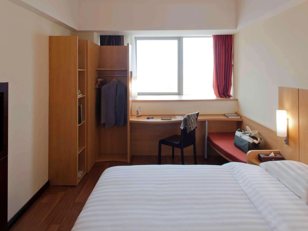 Ibis Qingdao Chengyang