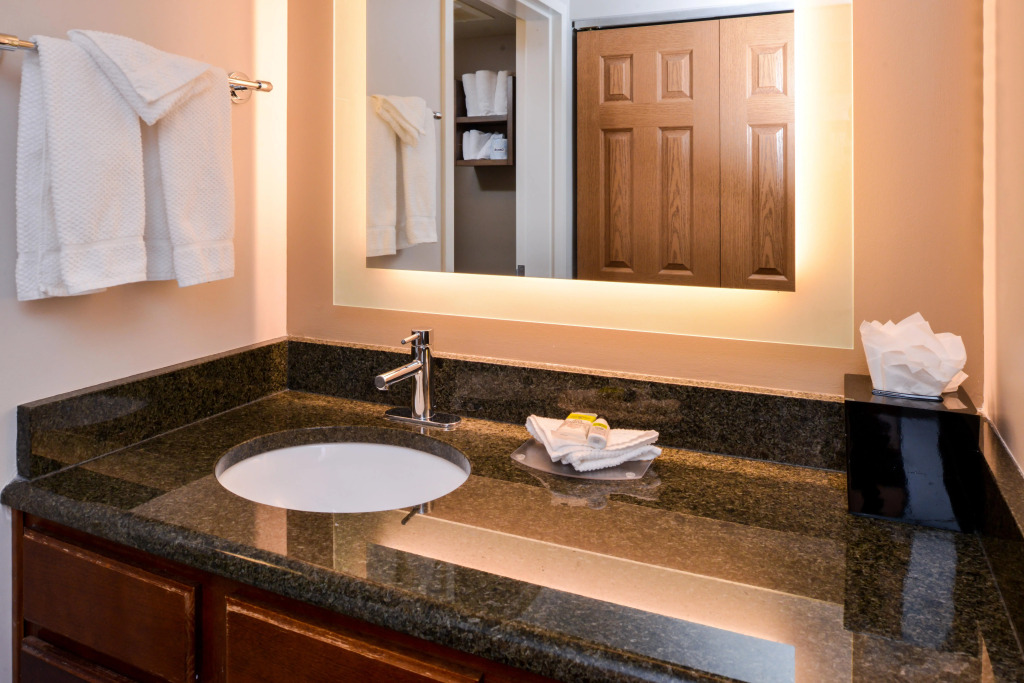 Staybridge Suites Indianapolis Downtown-Convention Center by IHG