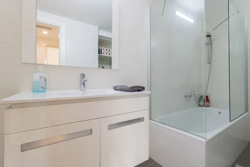 Kook Isrentals - ApartHotels In City Center