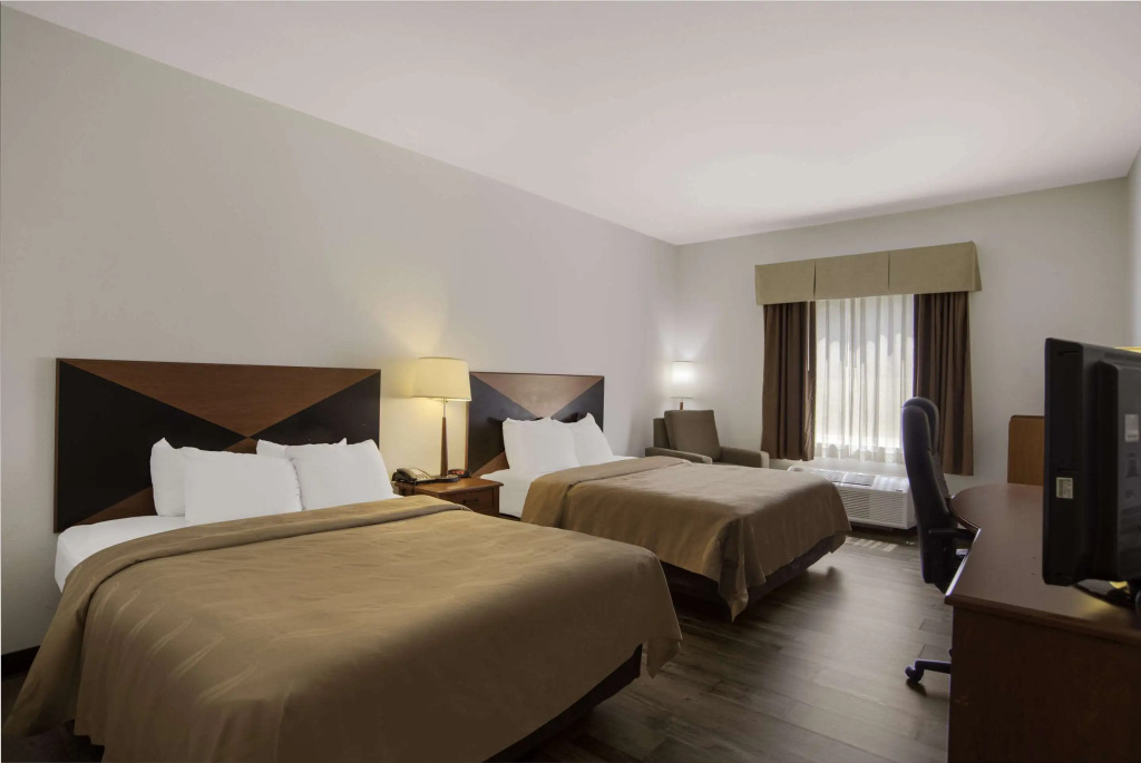 Quality Inn & Suites Chambersburg Northeast