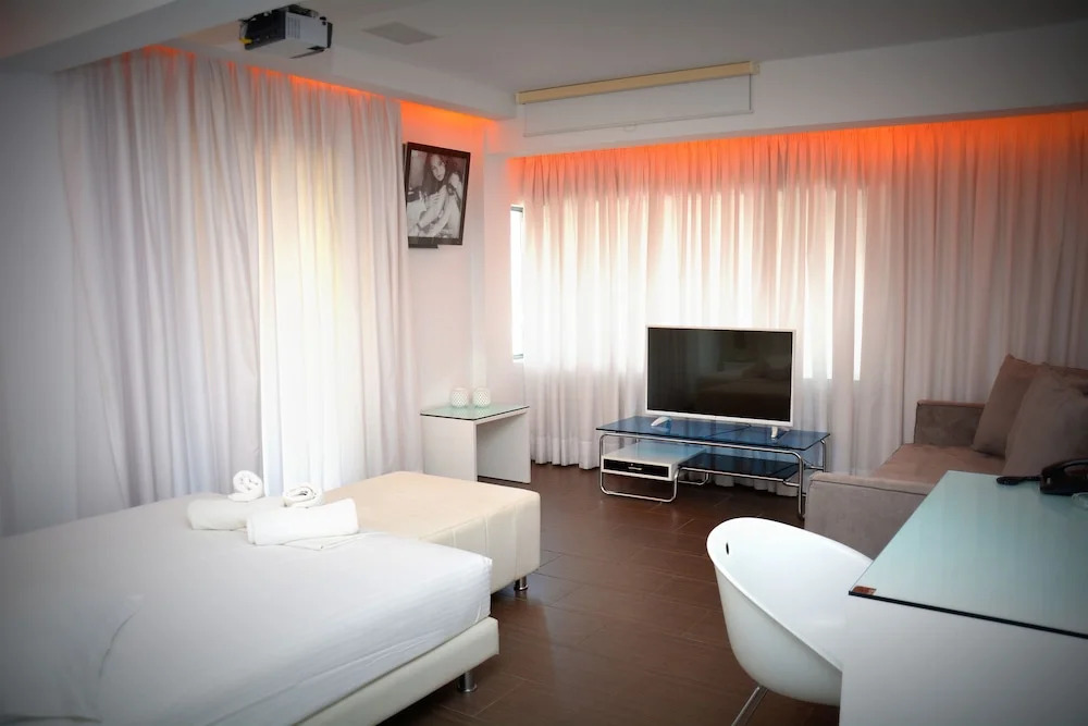 The Silk Hotel
