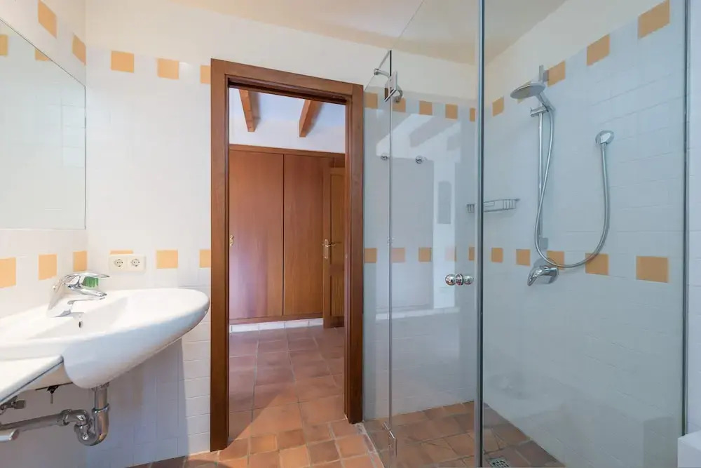Rafal Pai in Art With 6 Bedrooms and 6 Bathrooms